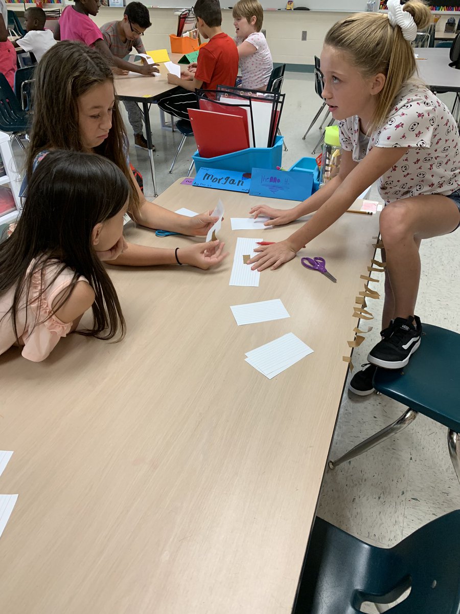 Mrs_Hansen3rd's tweet photo. Who can build an index card tower to hold Mr. Bear? #teamwork #sunraysoars https://t.co/aFyAx0sXqj