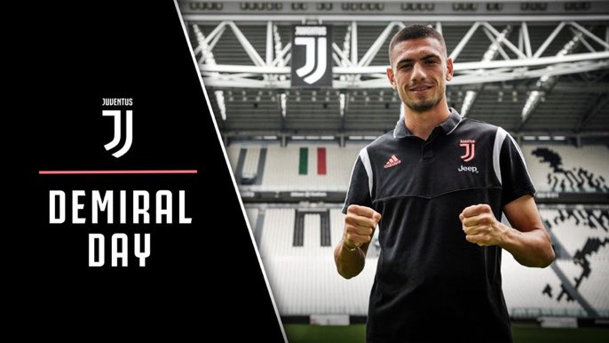 juventusfces's tweet photo. El ‘Demiral Day’ ⚪⚫
🎥 https://t.co/wyQ89FSoOr
#WelcomeMerih https://t.co/lzaFtcqSx4