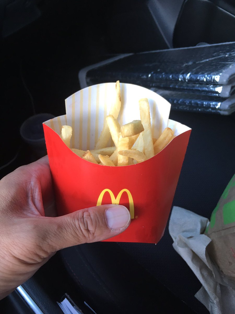 Ivan_Khoo's tweet photo. Hey @McDonaldsCanada you made the fries container smaller and now your restaurant is barely filling it, again! Really disappointing. Hard to be loyal with this type of consistent service #badclientexperience #mobileorder https://t.co/8vxumYAofc