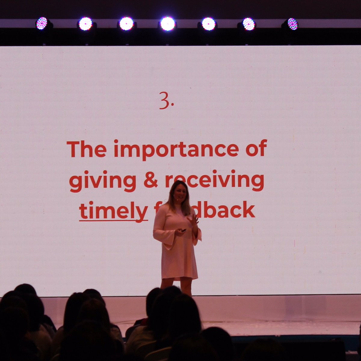 vocesvitalespty's tweet photo. 3. The importance of giving &amp; receiving timely feedback. -Mandy Gilbert. #BOOTCAMPVV19 https://t.co/N7KRbUx1fS