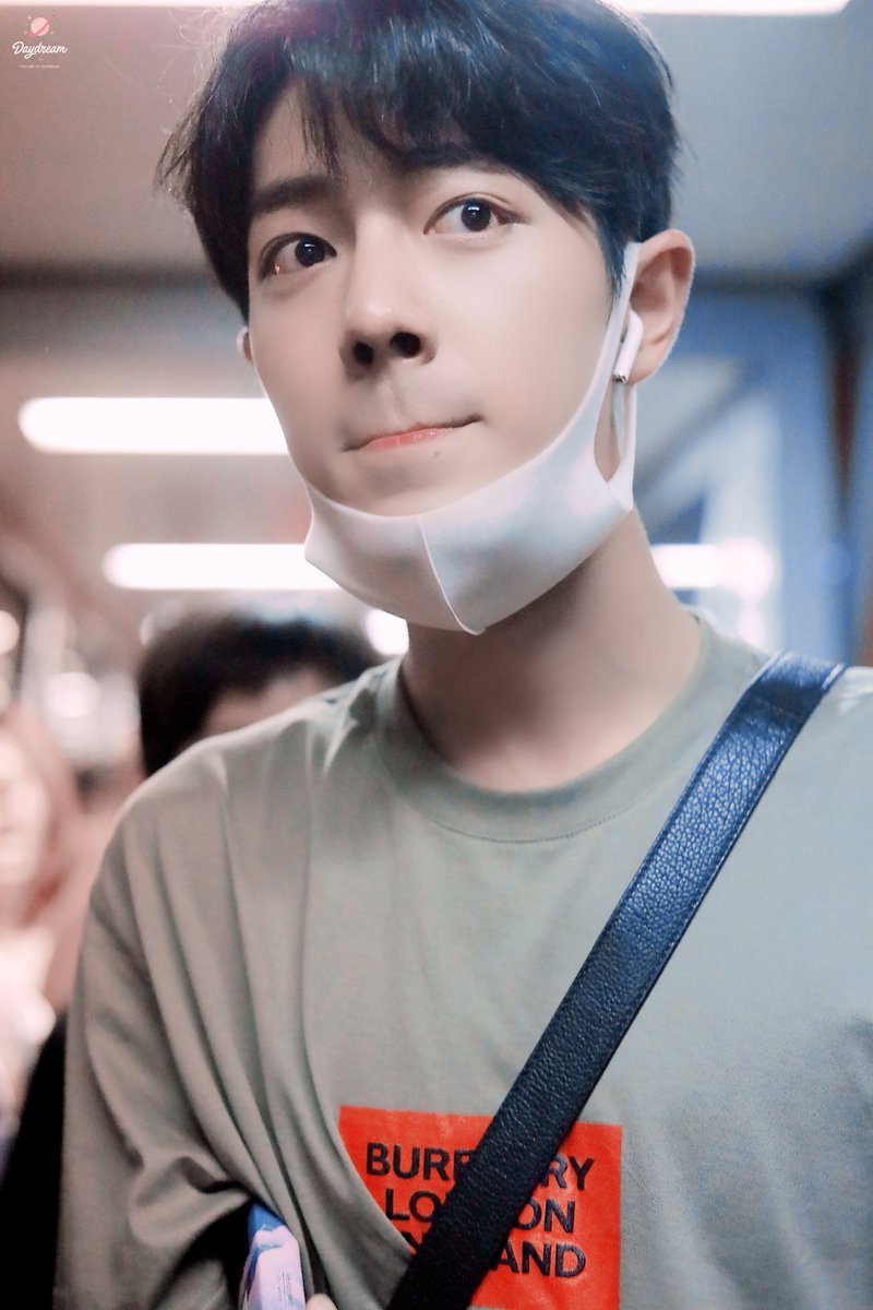 yalane28's tweet photo. #XiaoZhan #肖战 there are stars in your eyes. https://t.co/PQimswriK5