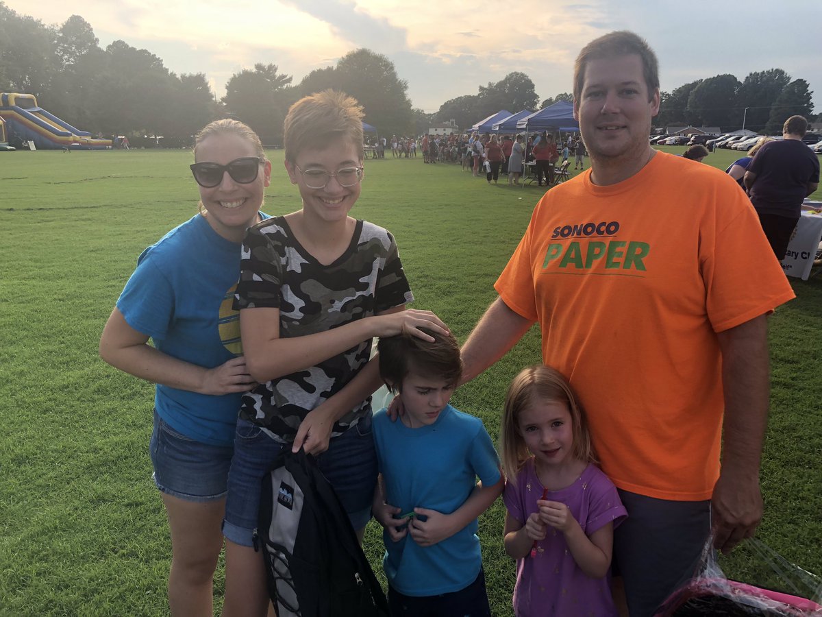 tussingtigers's tweet photo. Back to school Festival Hosted by Colonial Heights Recreation Department @CHPSK12 @NES_CHPS @LES_CHPS https://t.co/5XDV0yKPHF