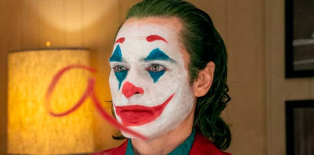 Joker: Nueva imagen de Joaquin Phoenix como protagonista dlvr.it/RBZpc0