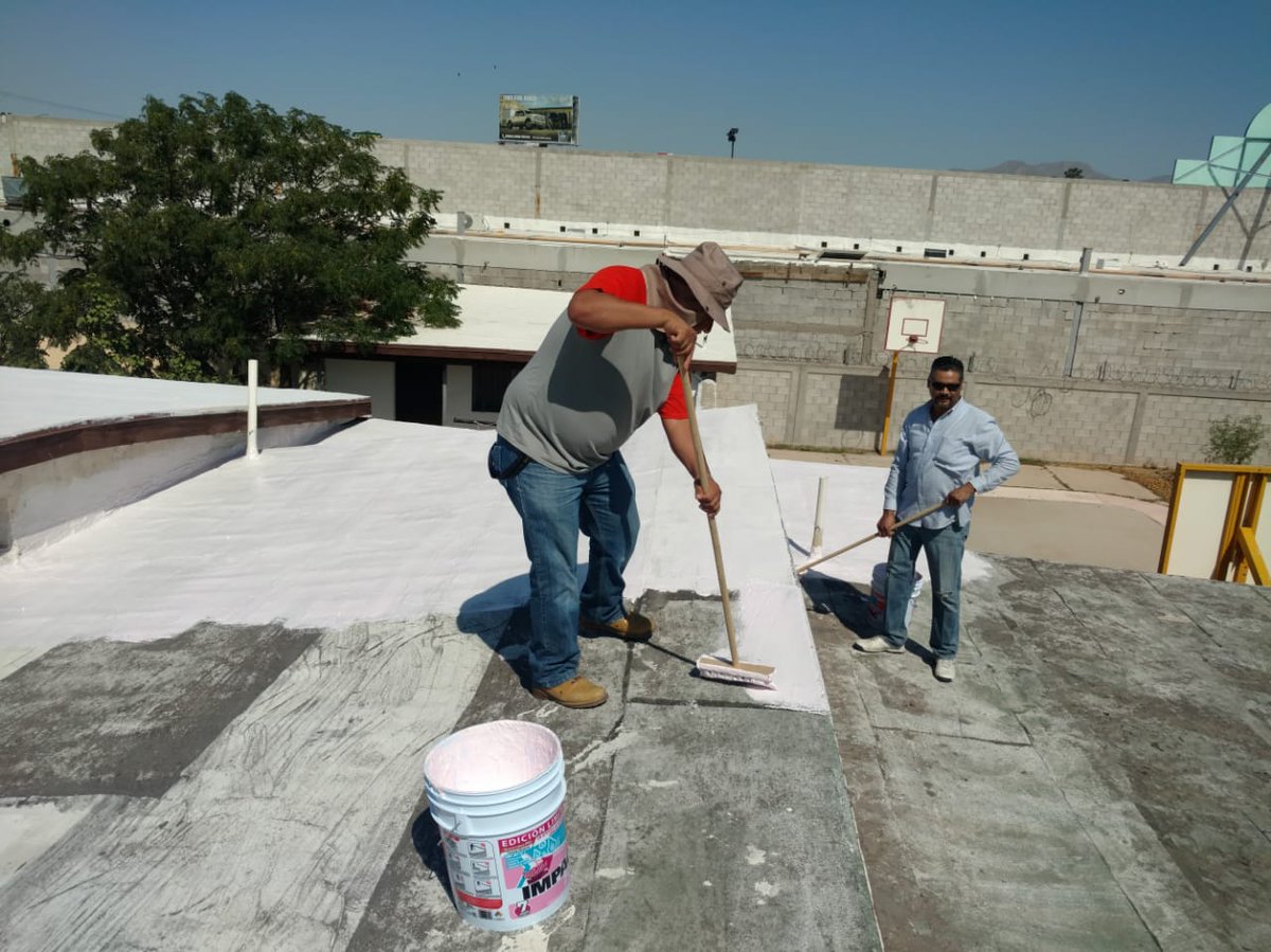 UnitedWayFUCH's tweet photo. Felicitamos a #Ethicon por visitar Casa Eudes este fin de semana y demostrar el espíritu de un #Voluntario.

El equipo de Ethicon puso manos a la obra limpiando las instalaciones, pintando áreas con desgaste, dando mantenimiento e impermeabilizando algunos techos.

#ViveUnido https://t.co/JogRC9l7Ev