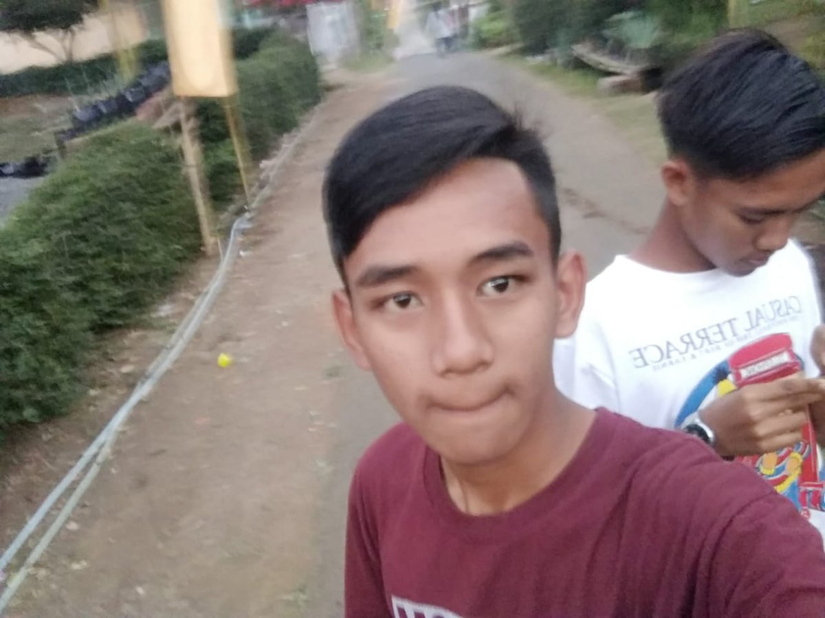 Dandy67593864's tweet photo. Kok gk ada yg ngajak jalan aku ya,padahal minggu ini aq lgi free lama😥 https://t.co/SViF1viIGU