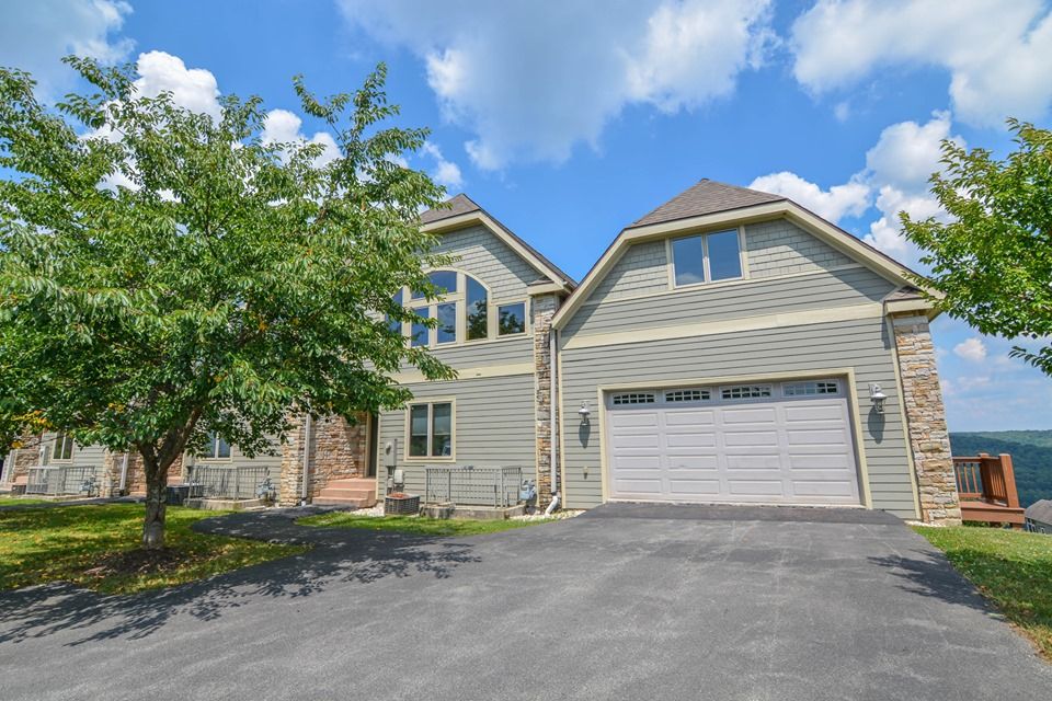 BeitzelNina's tweet photo. 750 Wisp Mtn Rd 5A | FOR SALE | $569,000
Pristine mountain-top villa with incredible views of Deep Creek Lake!
π β‘οΈ https://t.co/ZNkTv6ycDi
#newlisting #raileyrealty #selldeepcreekdotcom #overlookvilla #deepcreeklake #wispresort #garrettcountyrealestate https://t.co/Hbdk8C9vdu