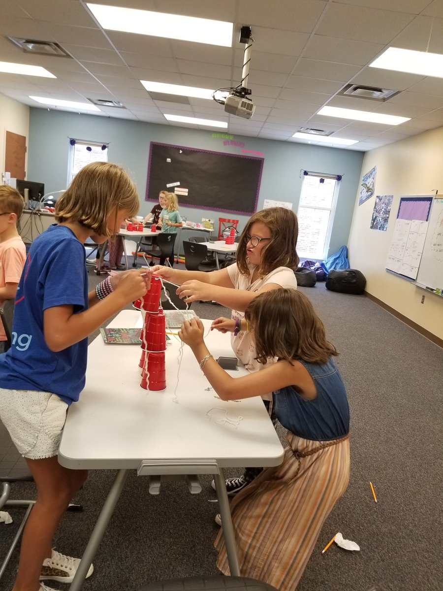 miabox2016's tweet photo. Caldwell Stars G.A.T.E program working on Cooperative learning. Now they know how to write rules for group work! @caldwelltisd @tylerisd @targettylerisd @csmthittle @teamshuler #GT https://t.co/d4E57kWt8k