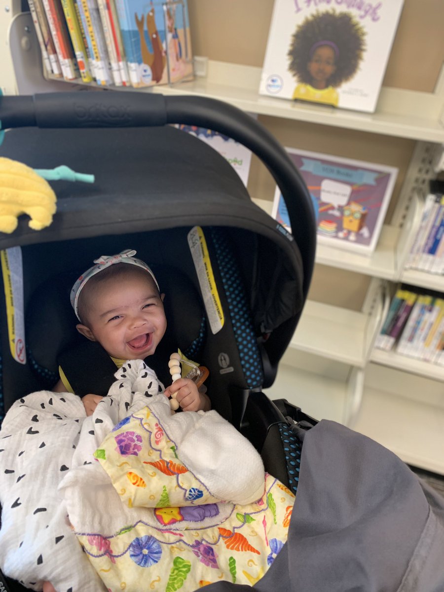 MzaEtienne's tweet photo. @LadyGraceByers took my daughter to the library for the 1st time today. The first book to catch our eye. Bedtime story for tonight #IAmEnough #FutureUSFAlumni #USF https://t.co/V6yU0yZH3c