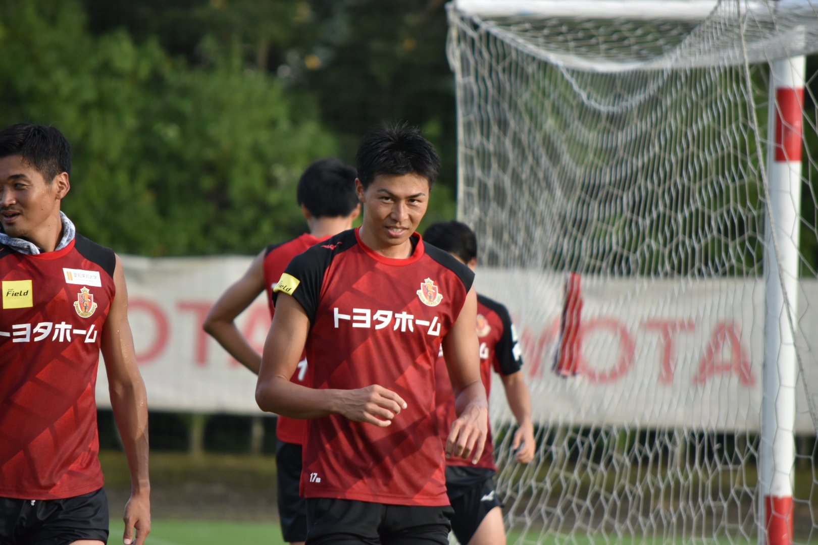 中部 サッカー新聞エルゴラッソ記者班 負傷で離脱していた 丸山祐市 選手が本格的に全体練習に復帰 米本拓司 選手も 青木亮太 選手も屋外でボールを蹴られるまで回復してきました エルゴラッソ名古屋担当斎藤孝一 Grampus 名古屋グランパス