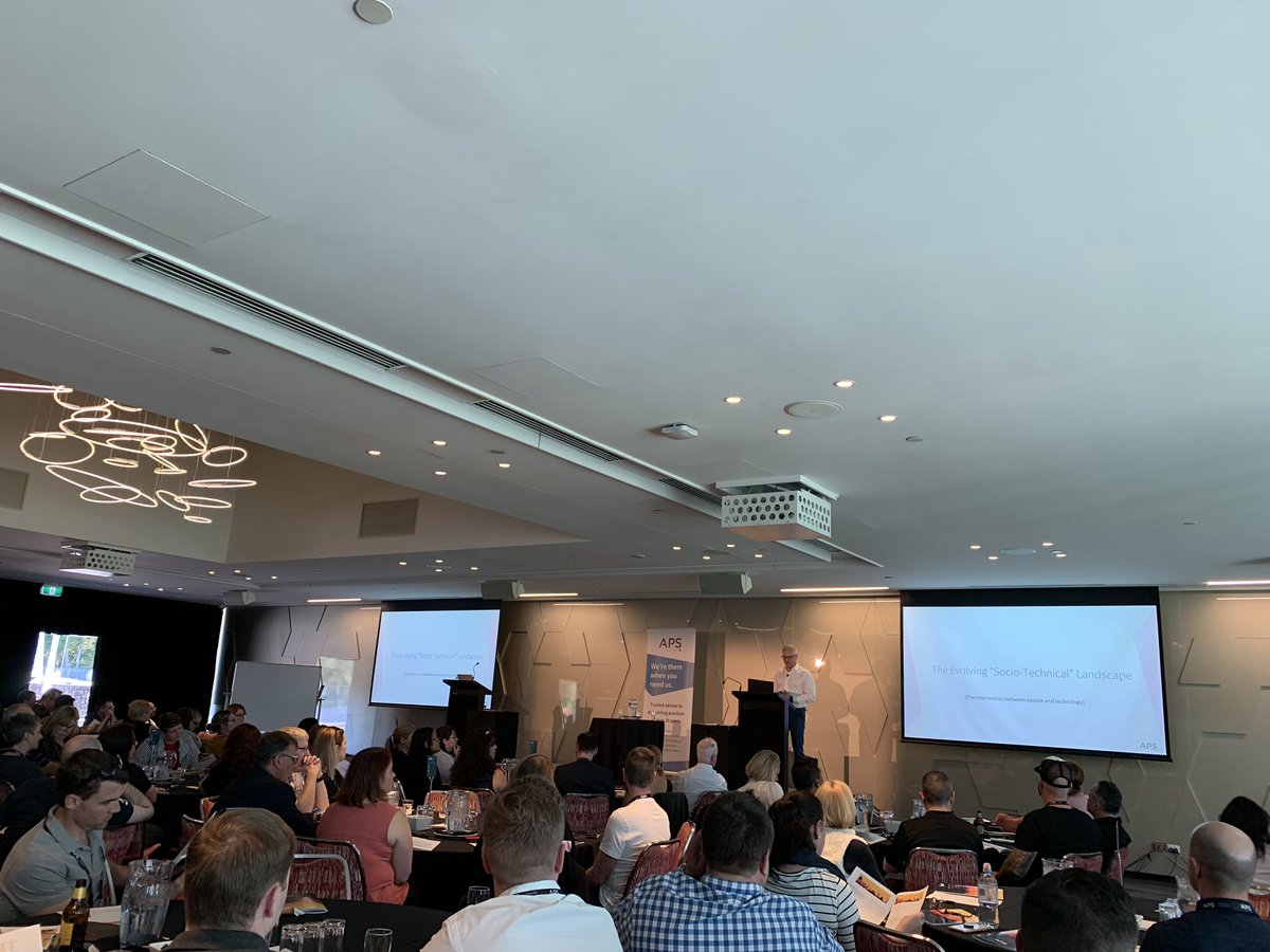 IsobelRees_'s tweet photo. Very excited to hear @DaveFrancisco kick off the 2019 APS conference @tweet_aps #APSEvolve2019 #goldcoast https://t.co/Wm06B6fGSq