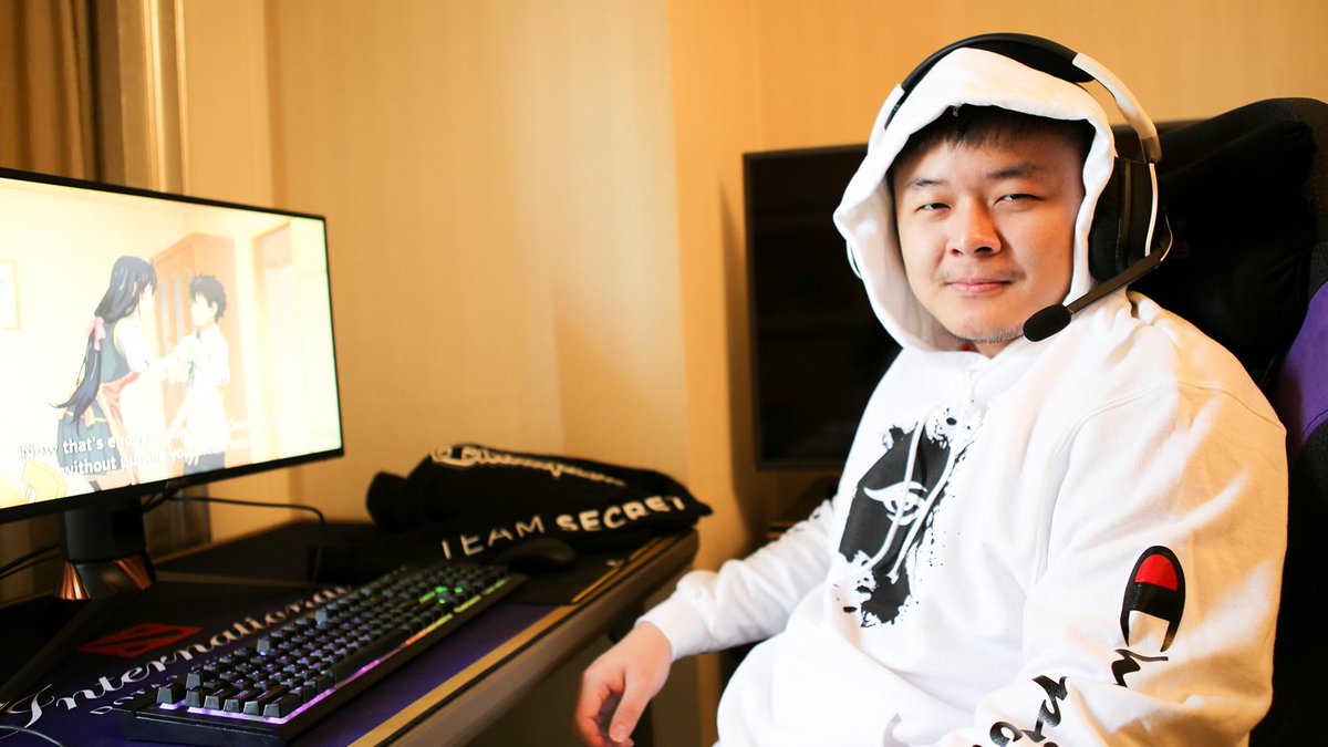 SentrumMy's tweet photo. [#DOTA2] [#TI9] Tahniah kepada @OGesports mara ke pusingan seterusnya &amp; @newbeecn jatuh ke lower bracket.

Next, @teamsecret vs @EvilGeniuses!

Pemain negara @midonedota2 akan beraksi selepas ini melawan NA Dota #EvilGeniuses

Foto: Team Secret

#Ti9MainEvent #Ti9Day2 #Ti9Clips https://t.co/LfEjLQTvKR