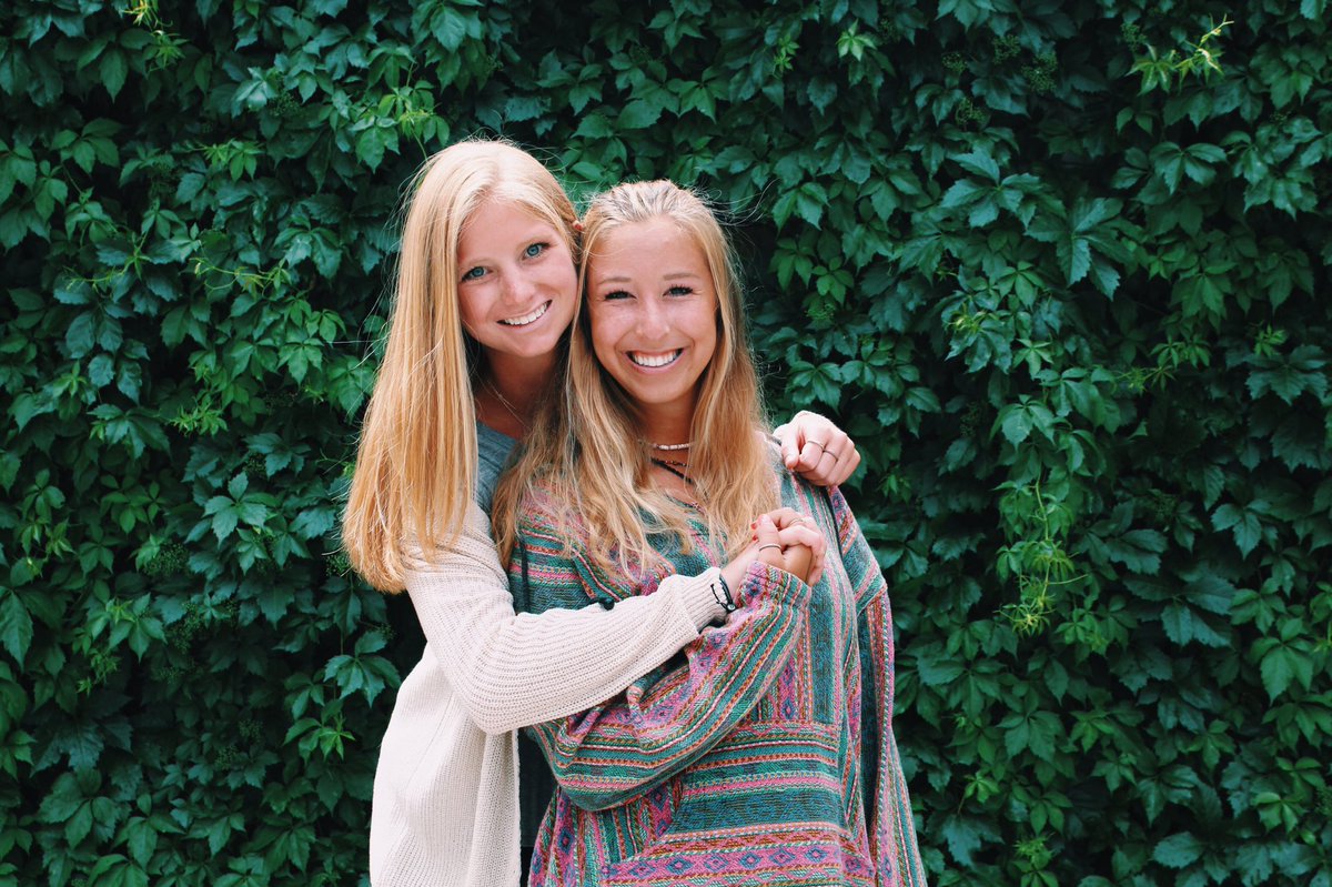 skyler_whitcher's tweet photo. HAPPY BIRTHDAY TO MY FAVORITES EVERRRR!!! Love you both and I hope y’all are having fun in Cali! Already miss you guys!! https://t.co/8eVh1f5EyK