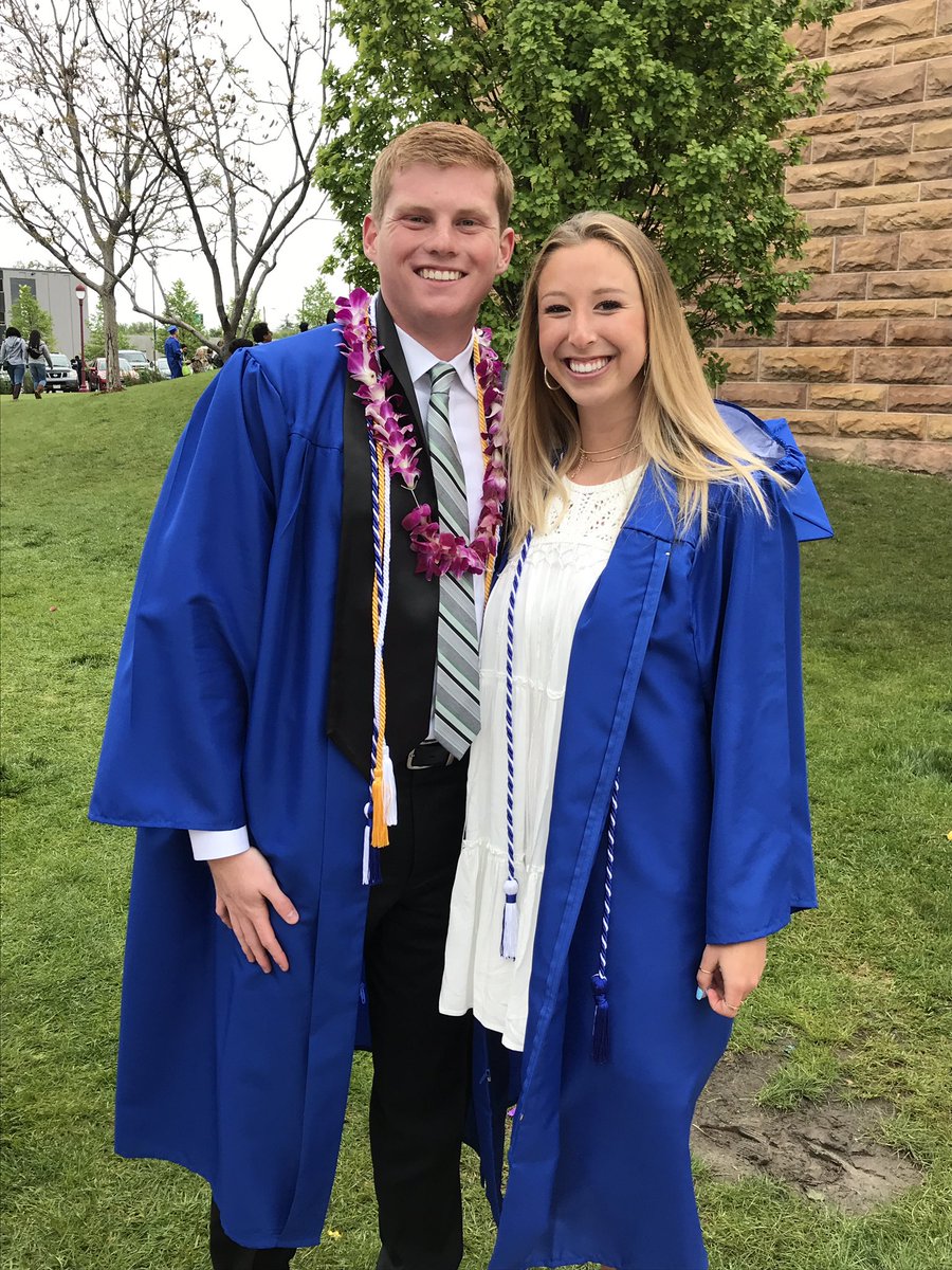 skyler_whitcher's tweet photo. HAPPY BIRTHDAY TO MY FAVORITES EVERRRR!!! Love you both and I hope y’all are having fun in Cali! Already miss you guys!! https://t.co/8eVh1f5EyK