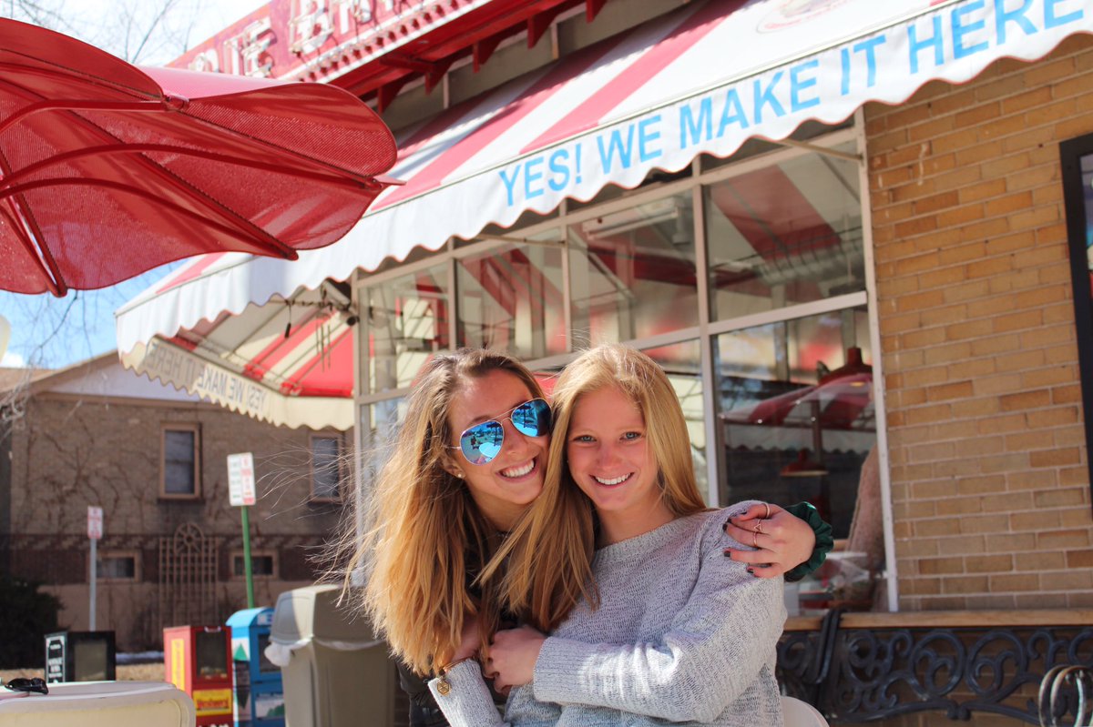 skyler_whitcher's tweet photo. HAPPY BIRTHDAY TO MY FAVORITES EVERRRR!!! Love you both and I hope y’all are having fun in Cali! Already miss you guys!! https://t.co/8eVh1f5EyK