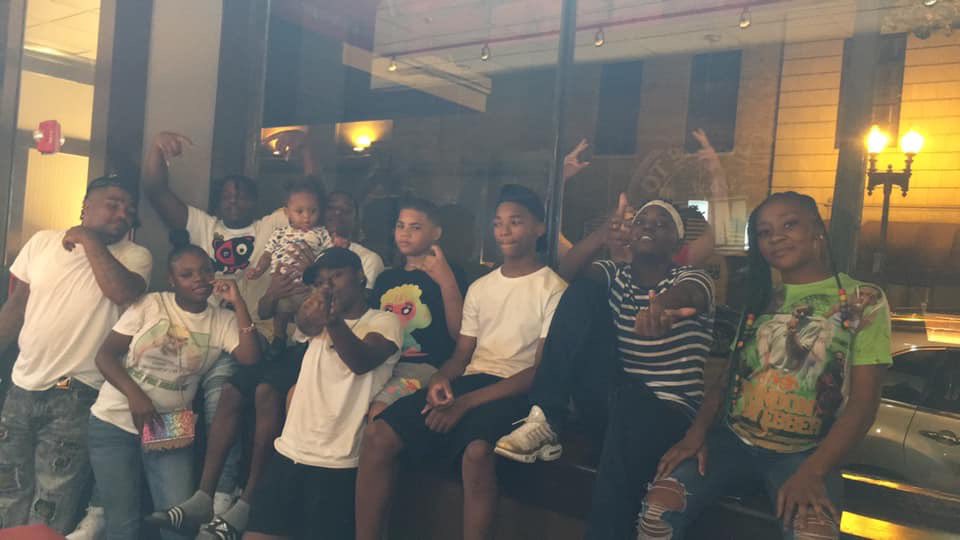 _901Kenn's tweet photo. ππππππ HAPPY BIRTHDAY TJ π₯°π₯°π₯°πππ #LONGLIVEBRANDON #LLBSTACKZ βπ½ππ½ ALL FAMILY βΌοΈβΌοΈβΌοΈ https://t.co/iAhp6Ibq3e
