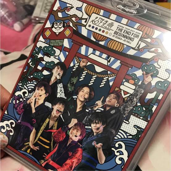 BLACKPI86424068's tweet photo. 第9回超特急プレゼント🎁
今回は
①ストラップセット
②サイン色紙
③DVD
以上3項目全てでお一人様分です！

当選者5名

応募方法フォロー＆リツイート＋リプ

期限8月27日！ https://t.co/6Eb7iURFke