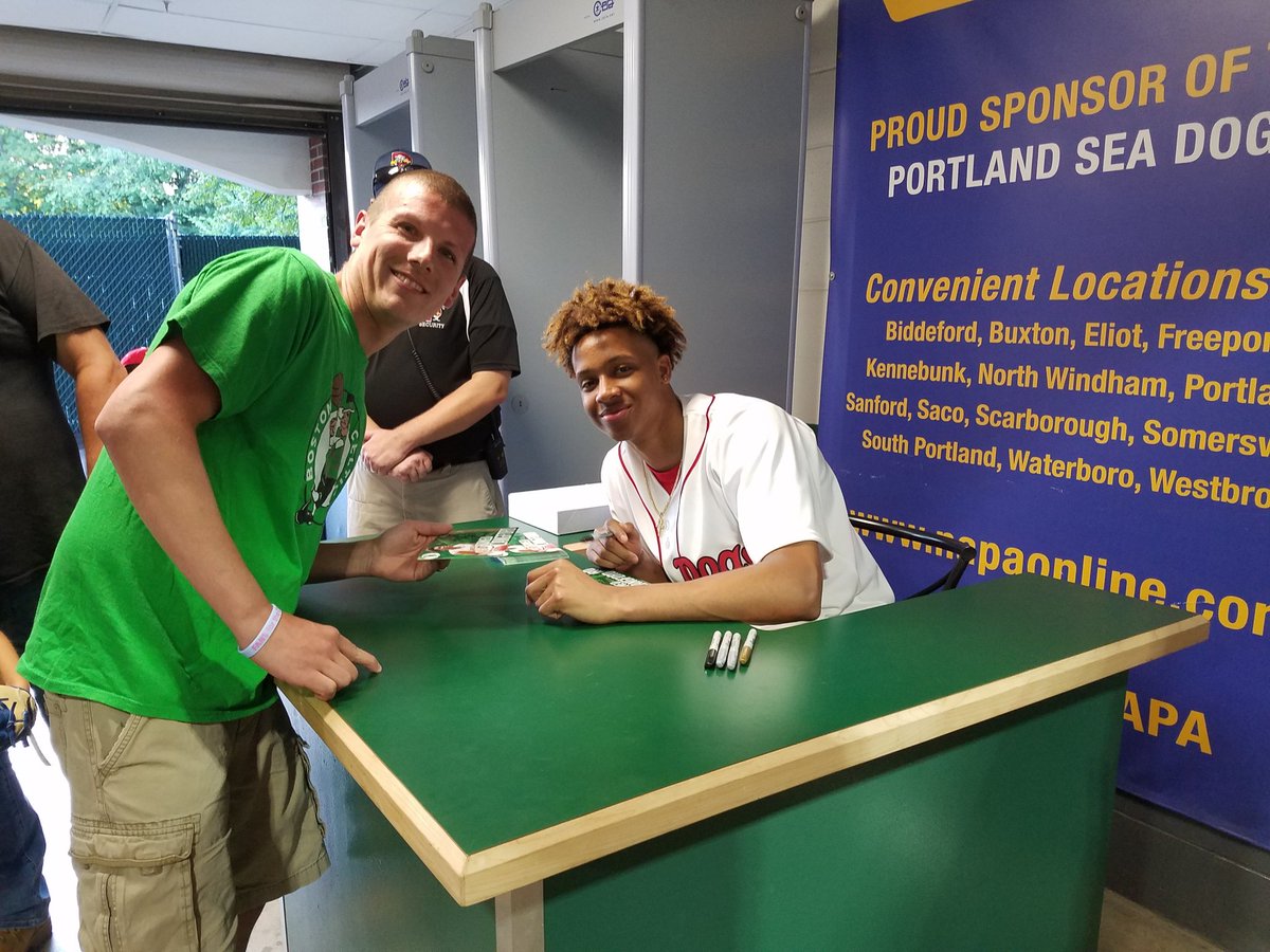 JeremyMundee's tweet photo. @yeahyeah22 @celtics  Thank you for comeing to Maine Romeo!! Glad to have you part of the celtics!!! https://t.co/4T4rB6VFdU