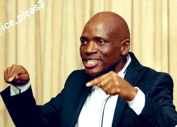 NdatuHaikali's tweet photo. I dont know who need to hear this but;

A job is a job. 
Whether you’re doctor or if you are a cleaner/ teller. You have no right to mock someone just because you are earning more money than the other person.

We are all trying to put food on our table and support our families. https://t.co/BPkqcOVd8n