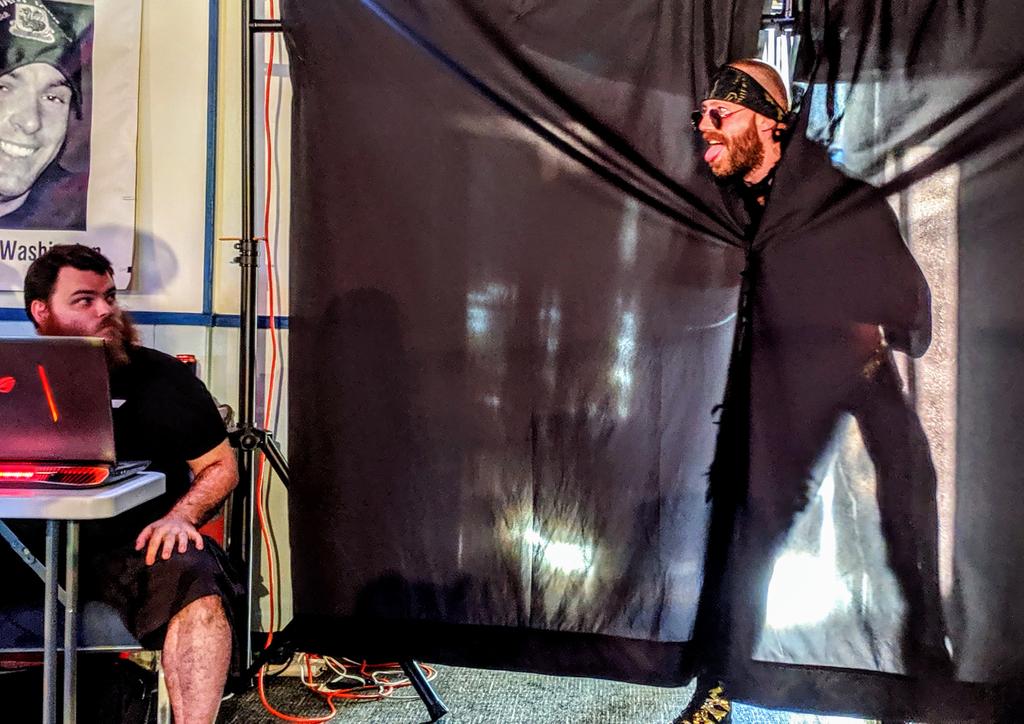Producer_Rob's tweet photo. I don't think @MaxWrestlingWA knows quite what to make of @OlGreedyBastard and his entrance on Sunday. Now that I think about it, I'm not sure any of us did... @WithoutACauseWA #ItsGettingWAC https://t.co/ftknzUuOJA
