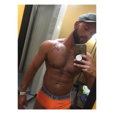 #NewProfilePic https://t.co/77sMEoE5qd<a href="/tag/newprofilepic"class="tags">#NewProfilePic</a>