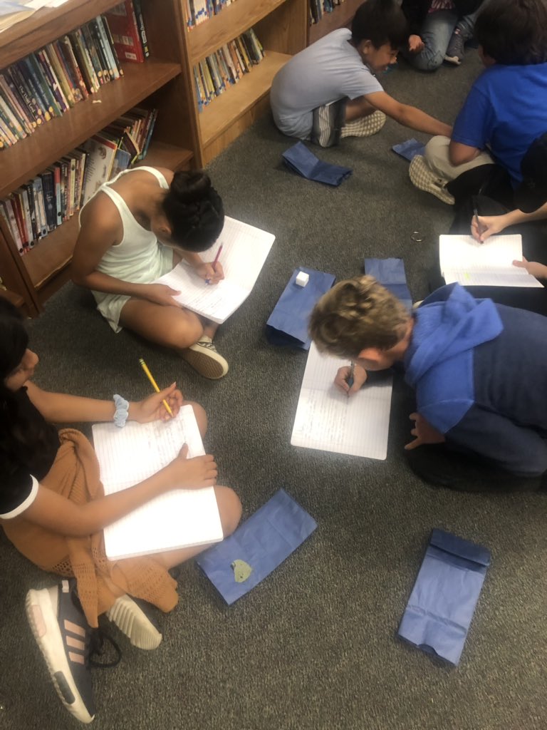 TracieFrench's tweet photo. Technology in a bag- ss discussing what constitutes technology and discovering many things can be a technology. #weareweaver @Weaverwhales https://t.co/nW5uAAp01K