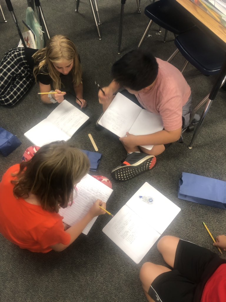 TracieFrench's tweet photo. Technology in a bag- ss discussing what constitutes technology and discovering many things can be a technology. #weareweaver @Weaverwhales https://t.co/nW5uAAp01K