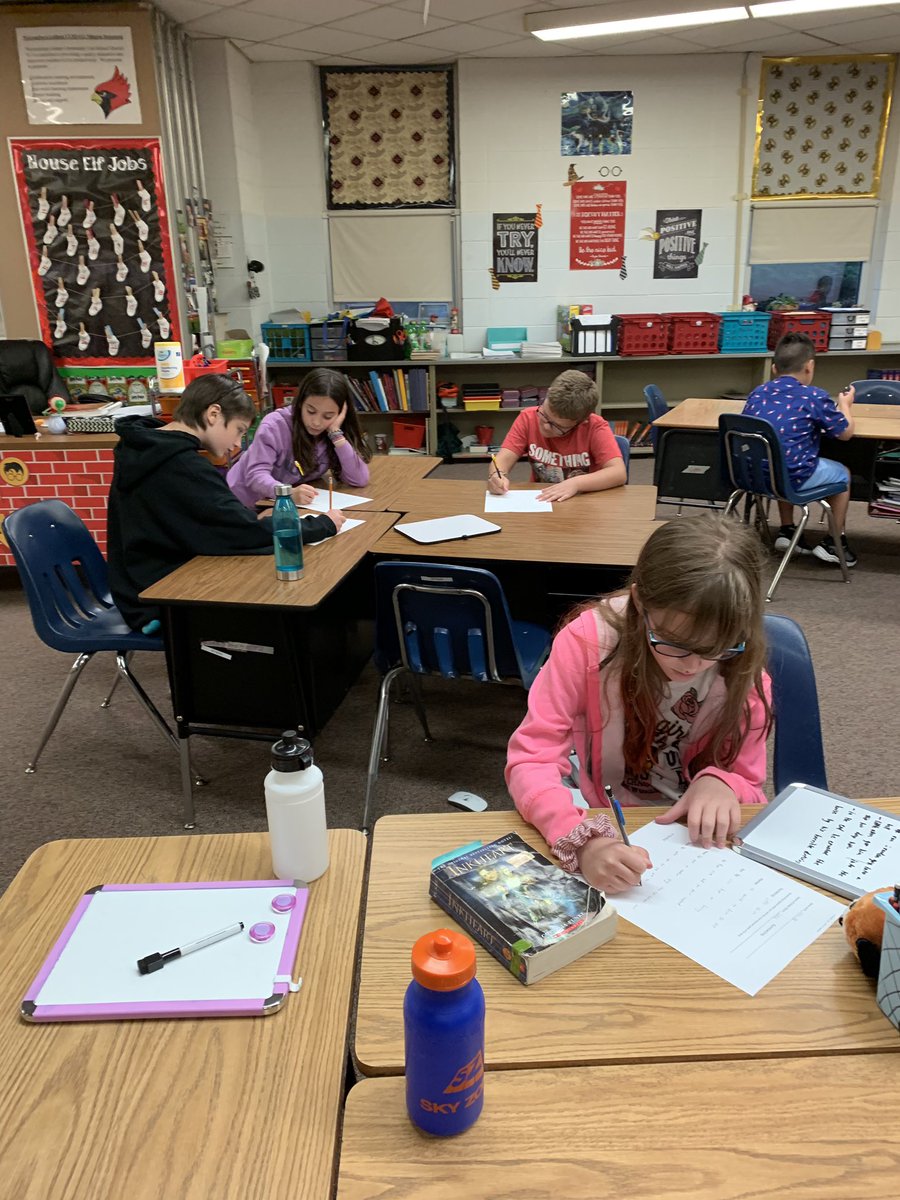 MrsWymanin5th's tweet photo. Ss practice writing summaries from short movie clips.  #wlcardpride https://t.co/EILzVE3i8T