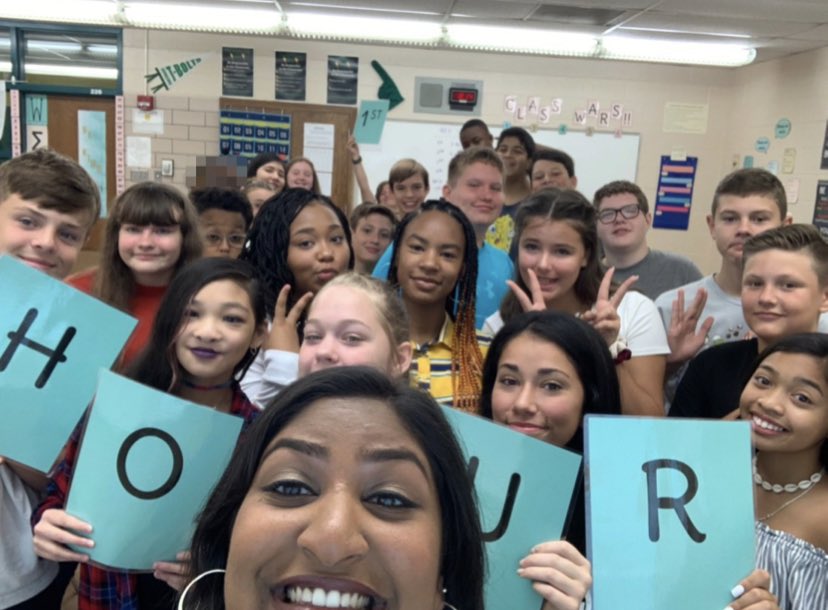 RaseenaJacob's tweet photo. Back to school, but first.. let’s take a selfie !! These are a few classes from #day1 .. Look at all those personalities !!! I’m so excited to get to know each of them !! #backtoschool #selfies #teach180 #NewTeacherJourney https://t.co/p2fXkGKfQX