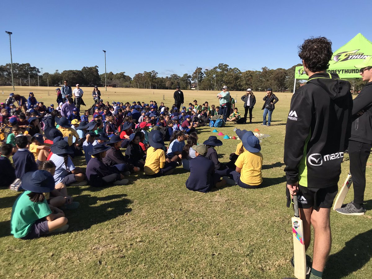 All set to go at our Horsley / Lansdowne Woolworths School Cup here at Endeavour Reserve! 250 participants enjoying some cricket in the sun ☀️