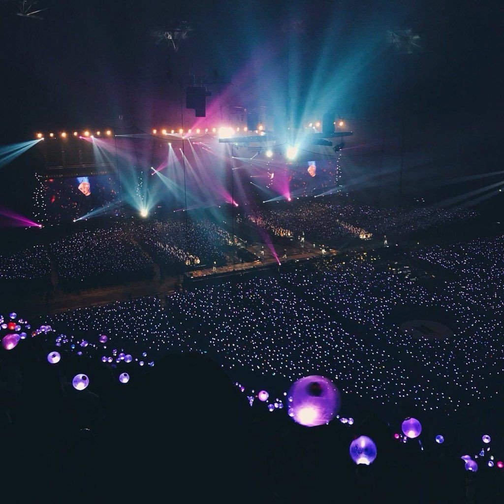 itsMissyAlice's tweet photo. Fijare este Twitt hasta que vea a @BTS_twt en vivo y forme parte del Purple Ocean. ✨💜💫 https://t.co/gUbqfvBFFc