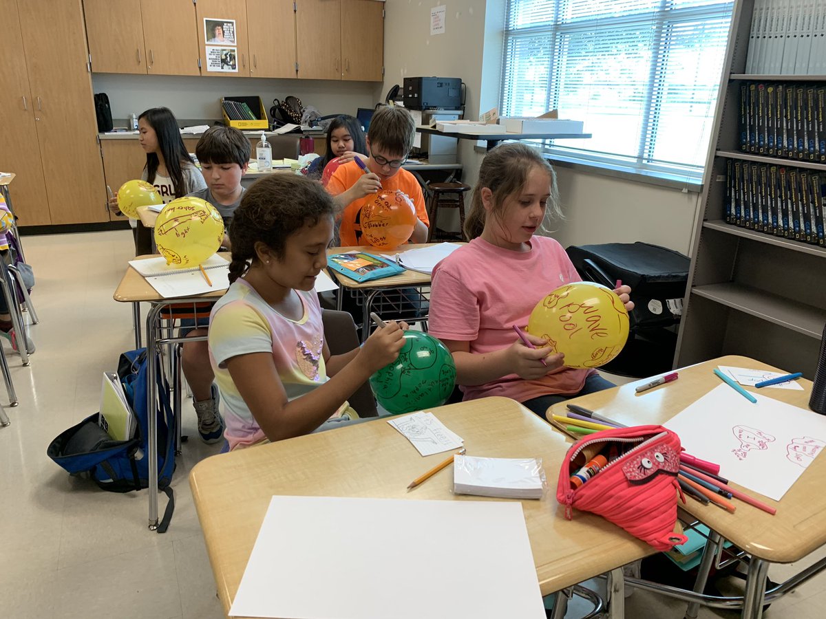 RpjhSS's tweet photo. A few more snippets of six grade learning about geography through hands on activities. #socialstudies @RodeoPalms https://t.co/WtGs8yBogh