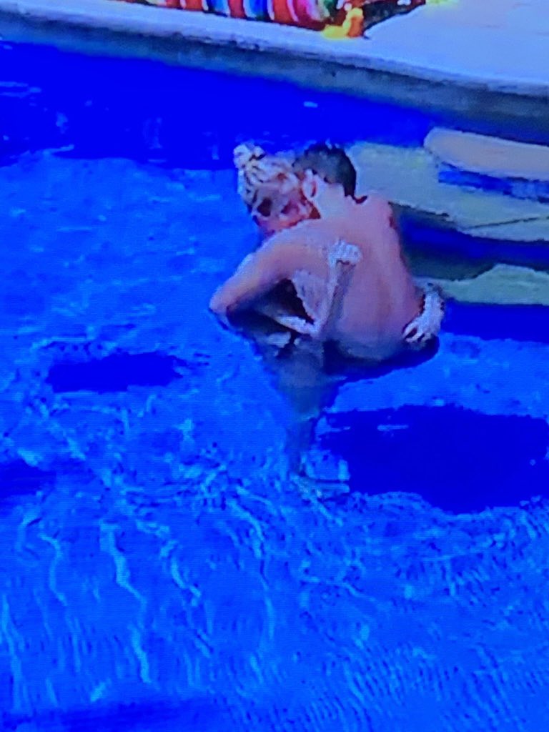 Bella Moritz tweet media