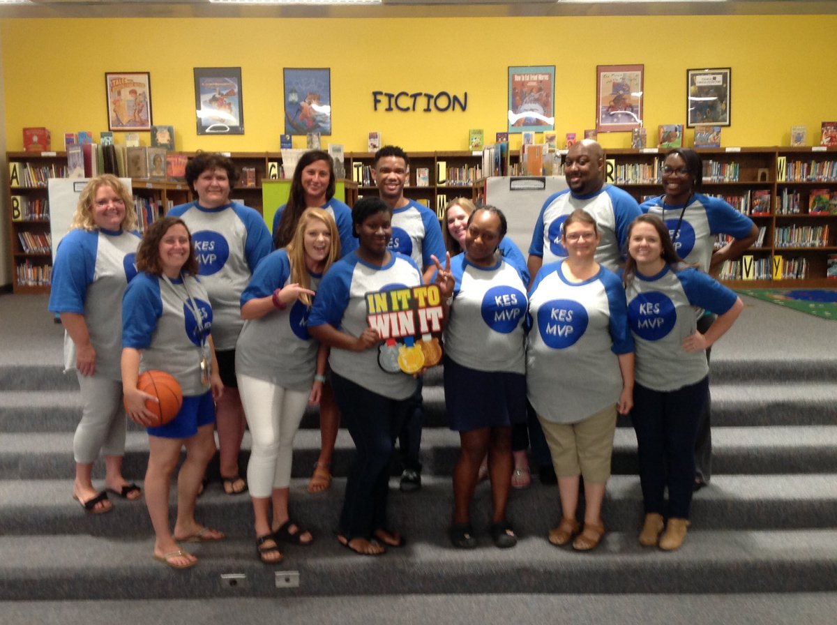 SLESPrincipal's tweet photo. This winning team had an awesome first day back together today! #KESMVPS https://t.co/Q3H7k1JUMY