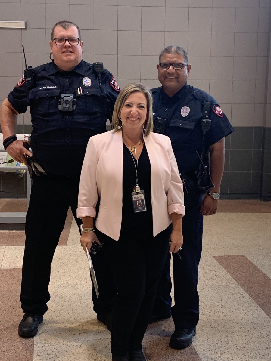 DHS_Vikings's tweet photo. A huge shout out to our school resource officers!!! Officer Oballe &amp; Officer Richards are always present &amp; visible around school. Thank you both for serving Viking Nation. #police #weloveourofficers @FBISDPolice @FortBendISD https://t.co/03aKm8UCkk