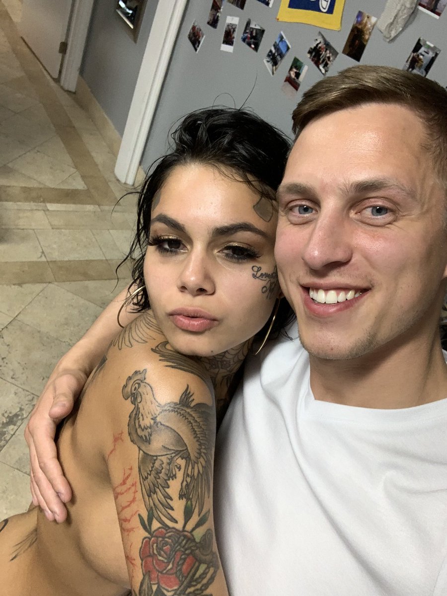 Alex Mack on X: Great scene today with unbelievably hot @issadeadgirrl  t.coB9eVaKYSL1  X