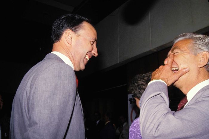 RadioNational's tweet photo. Bob Hawke could "put the Chinese at ease by his body language".
Paul Keating has "marvellous little tricks".
Here's what they can teach you about the art of negotiation https://t.co/qtS261AItz #RNThisWorkingLife https://t.co/a4Q487JsXu
