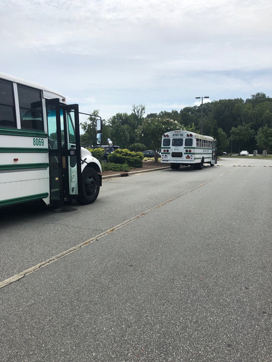 Guilford Elementary School taking a tour of the neighborhood! #ICanAndIWill2019
⁦<a href="/GCSchoolsNC/">Guilford Co. Schools</a>⁩ ⁦@scontrerasGCS⁩ ⁦@ValerieRAkins1⁩ ⁦<a href="/GESPTA1/">Guilford Elementary PTA</a>⁩