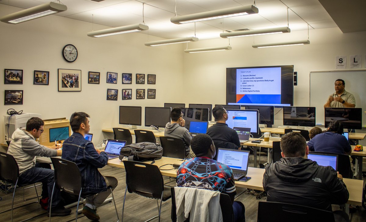 devmissionorg's tweet photo. Today we hosted a Job Search Workshop for alumni looking to get in the tech field. 
.
.
.
#youthdevelopment #diversity #steam #nextgenerationoftech #stem #youbelonghere #techcareers #pipelinefortech #techopportunities #techtalent #diversityintech https://t.co/6BXjwv69kh
