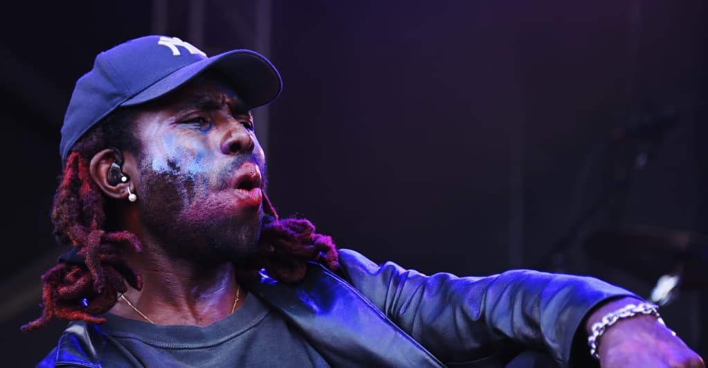 thefader's tweet photo. Blood Orange announces classical LP Fields
https://t.co/6AOT07YpoS https://t.co/FiaoxkkUwZ