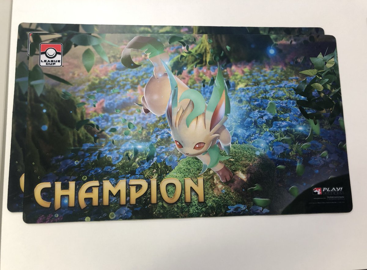 セレビィ CHAMPION 海外 ポケモン プレイマット 【ポケモンカード