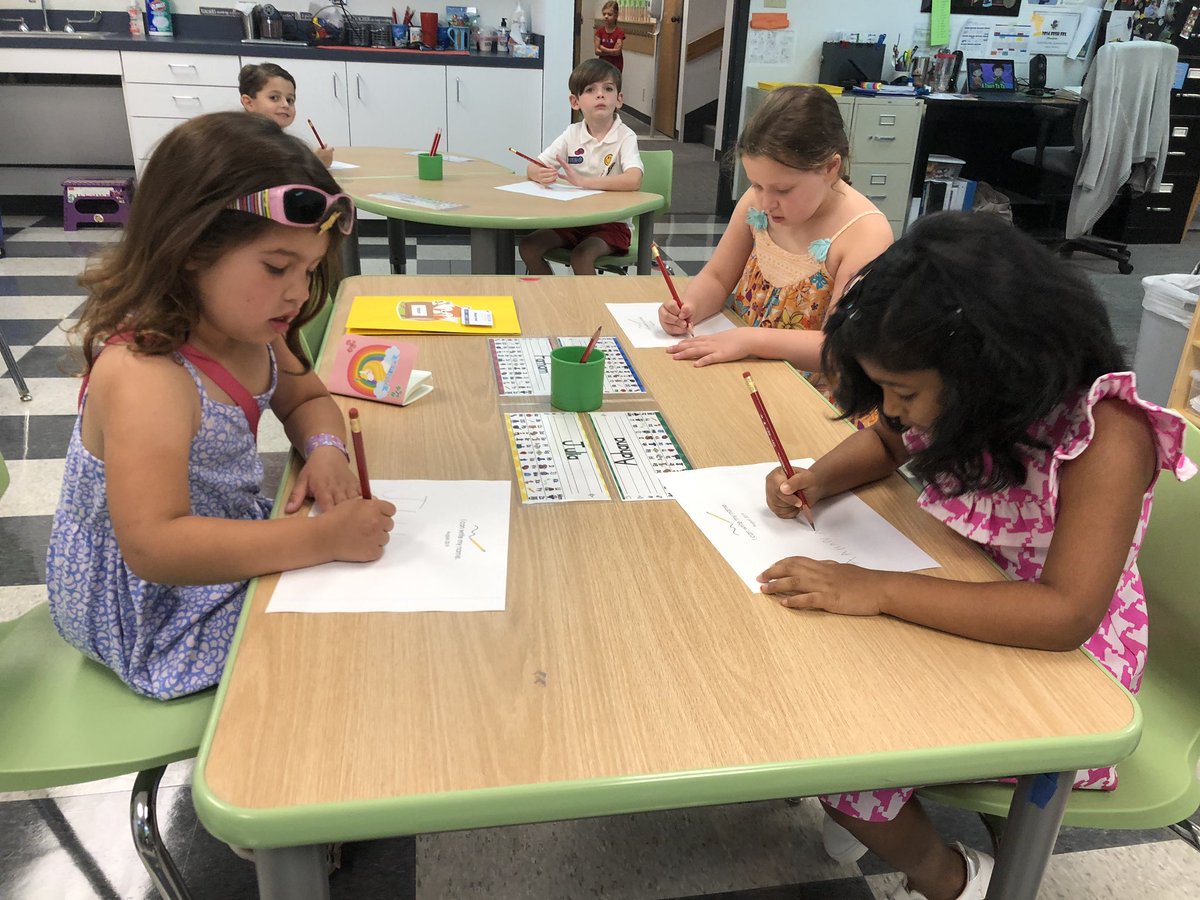 Kelly/Wood Kinder tweet media