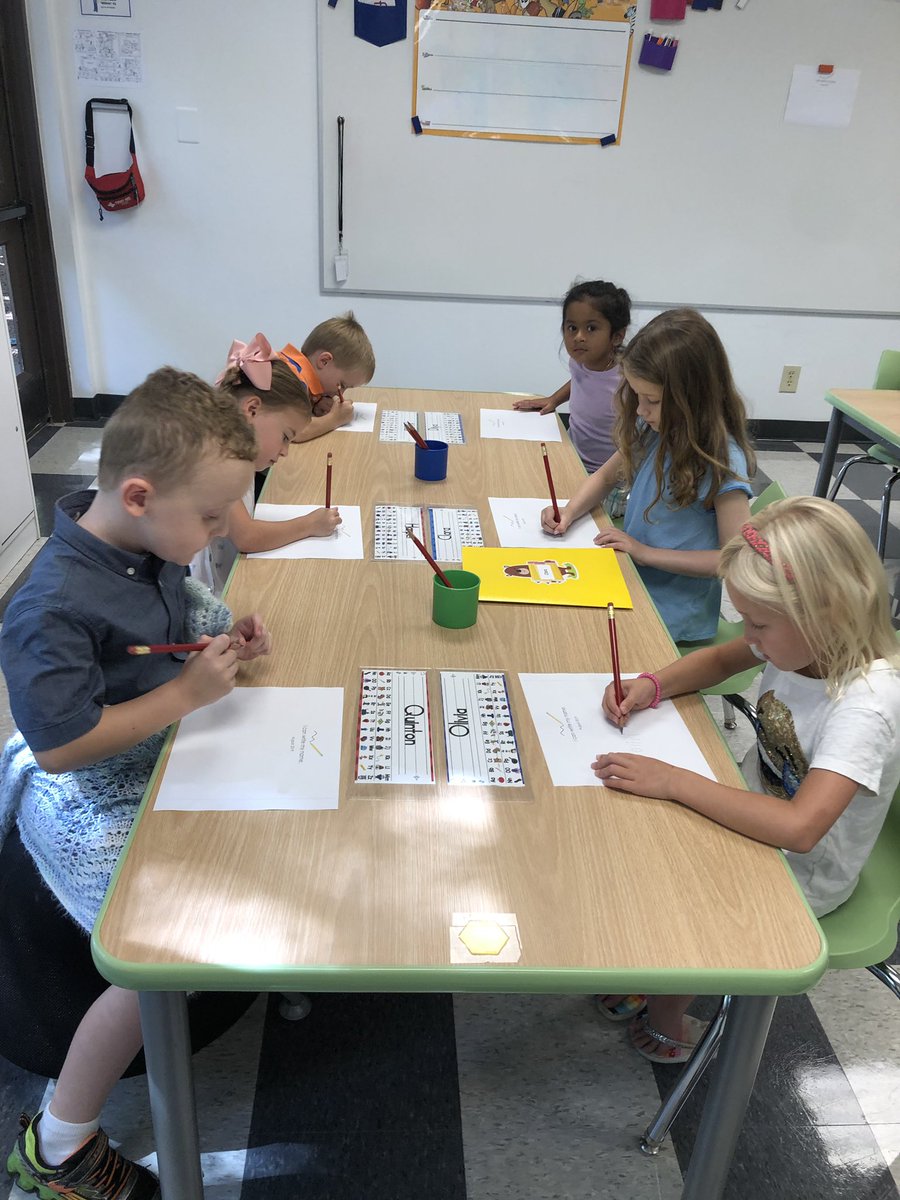 Kelly/Wood Kinder tweet media