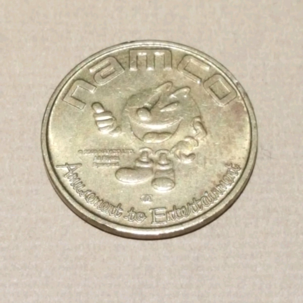Arcade_Museum's tweet photo. #tokentuesday! πΉ We used to have tokens end up in our machines that were from other arcades. Since arcade token use is rare these days, we are hoping to hear your favorite memories or stories from this place. Do you recognize this token? #arcade #arcademuseum #museum #tokensonly https://t.co/iLaVXhBetb
