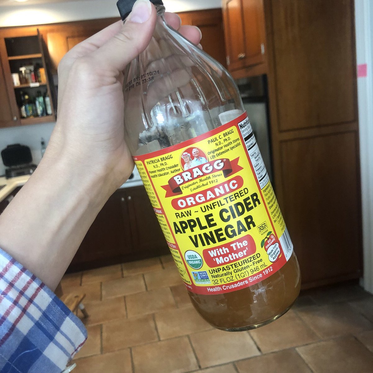 BluebirdandB's tweet photo. I can’t say what a week or month of an #applecidervinegardetox would be like, but I know myself enough to know something really needs to make an impact for me to justify dedicating time to it each day. What health routines are worth it to YOU, I want to know!? —@NikkiDinki https://t.co/m7lPoYoHOa