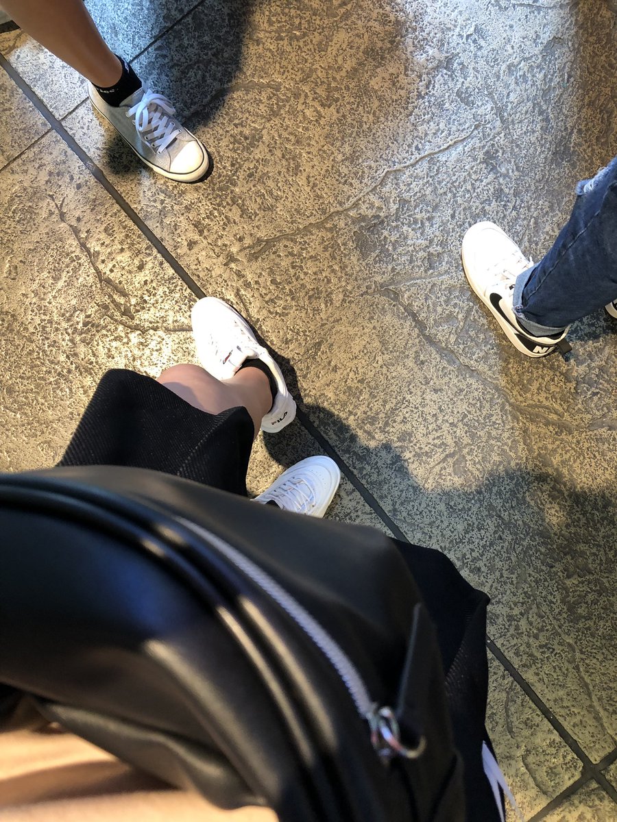 wdw__od's tweet photo. 無理ユニバの外のとこのトイレでいてたらCold In LA 流れてきたんやけど死ぬくね？？ https://t.co/wn1hjWBMHp