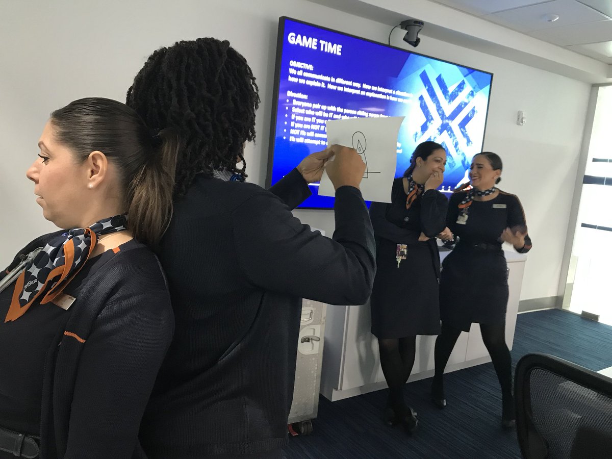 YQRamos's tweet photo. #FlashTuesday! Our quarterly liaison meeting. It was a total success, what  a great group of talented crew members. @HelloJetBlue #Blue2thecore #AOLiaisons #Leaders #Liaisons #JetBlueFLL ✈️ https://t.co/91S0lOrktV
