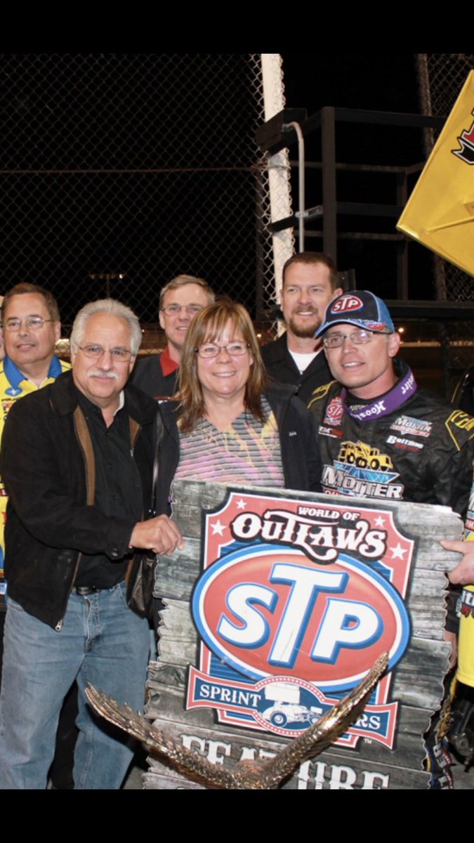 JoeySaldana's tweet photo. The passing of Mary Lou Harris is heartbreaking to so many she battled for so long but now she is resting in peace.I am so thankful for this picture in victory lane with you my prayers are with Doug her children and all the @hemsaw family 🙏 https://t.co/rerz9tQDcC