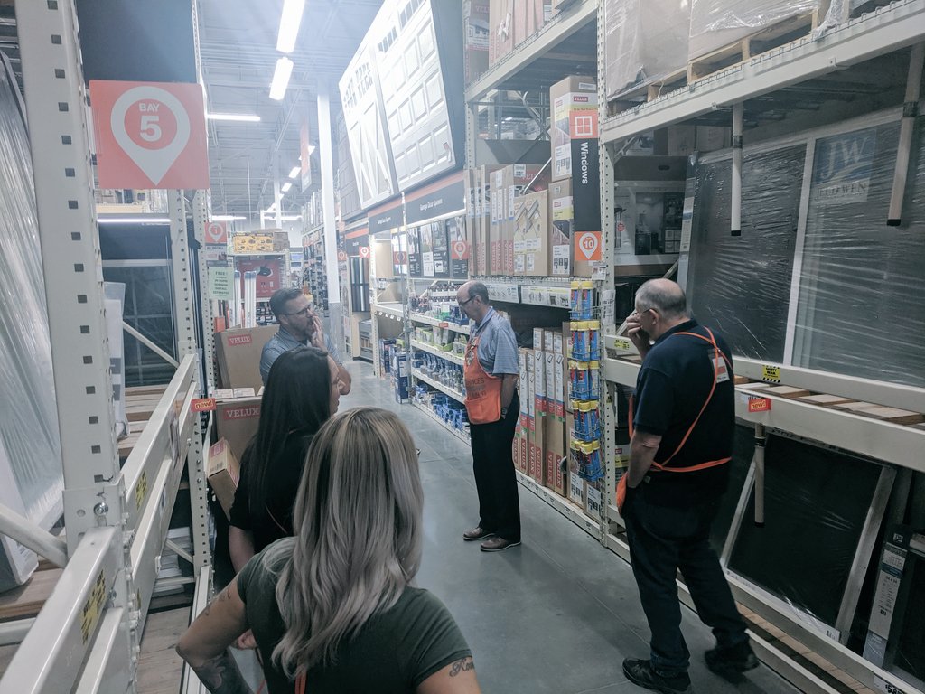 THDNick's tweet image. Great walks &amp;amp; recognition today with @MarkDMiller13 in stores 1549 and 1507! Congrats to @Tigger6672 and HSPS Mira on your Homer Awards and thank you to all our leaders for your HDI/HDE partnership.

#PMDWinsWithServices

@jeffgre24730941 @Jenn2299678 @DanielShumacHDE @DerekTHD