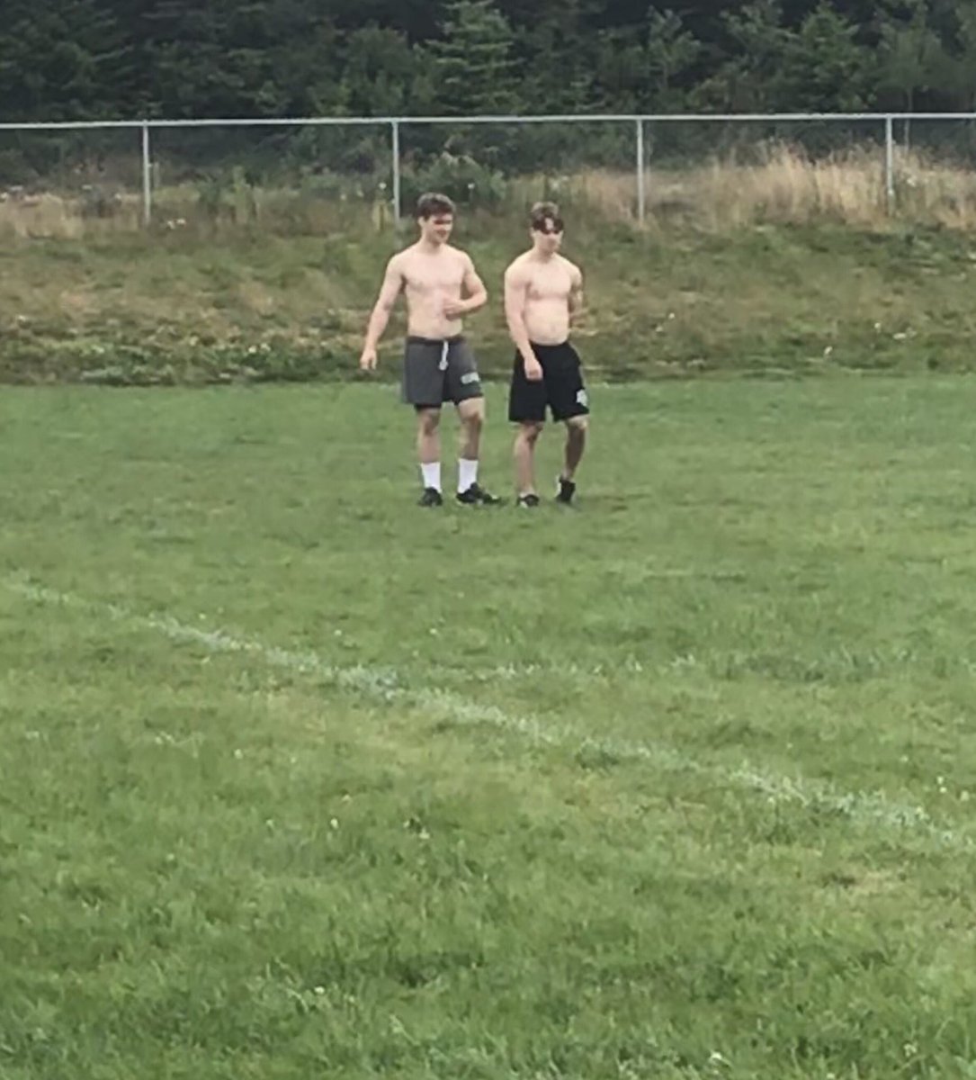 ColinStuckless's tweet photo. Sprint day. #FeedTheCats @pntrack #SprintTimer #TrainFastToBeFast #40yards. https://t.co/oW5ygHuJwv