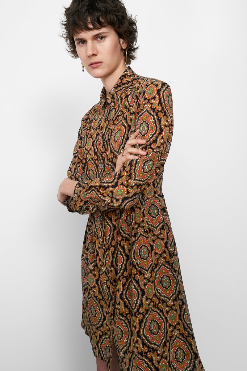 A P C Japan News A Twitter Apc 19年 秋冬コレクション Joana ワンピース モデル Jamilymeurer 写真 Bibicornejoborthwick T Co Liibw0v0d6 アーペーセー